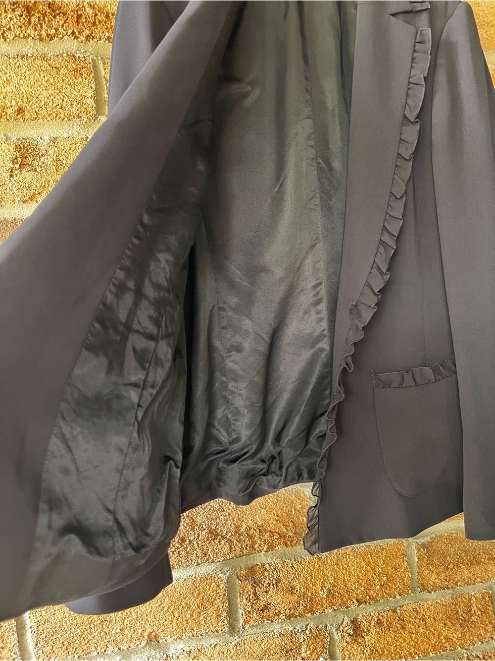 FAIK SÖNMEZ Black Ruffle Trim Tailored Blazer Jacket Size 42 - Picture 6 of 9